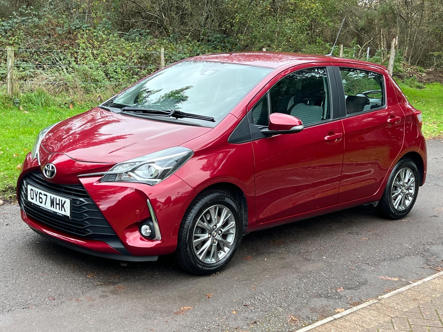 Used Toyota Yaris 2017 for sale - 76952382: Photo 49
