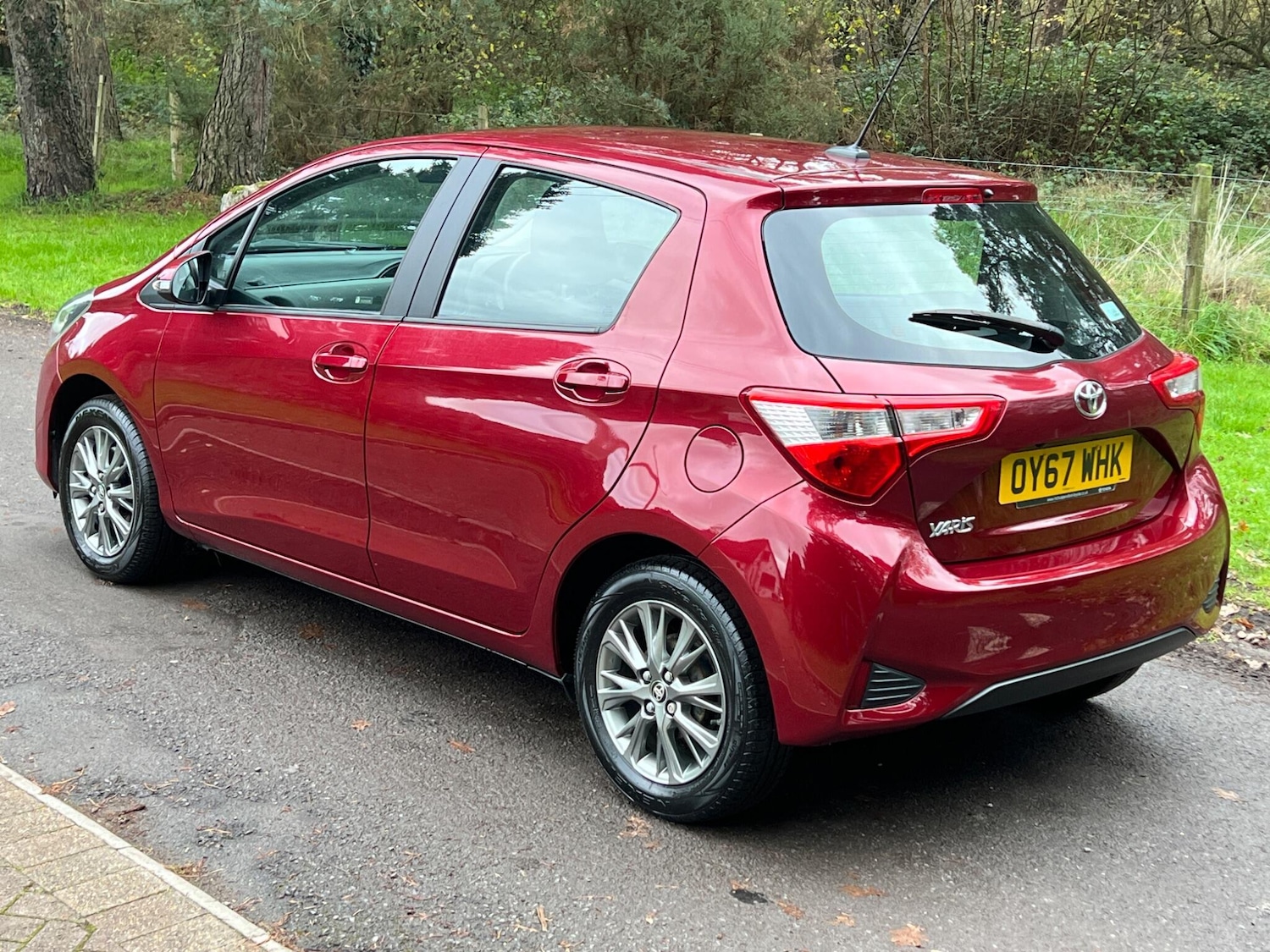 Used Toyota Yaris 2017 for sale - 76952382: Photo 53