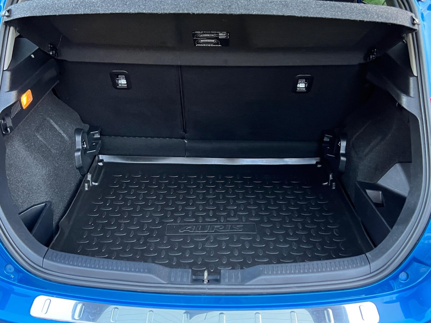 Used Toyota Auris 2014 for sale - 77723873: Photo 60