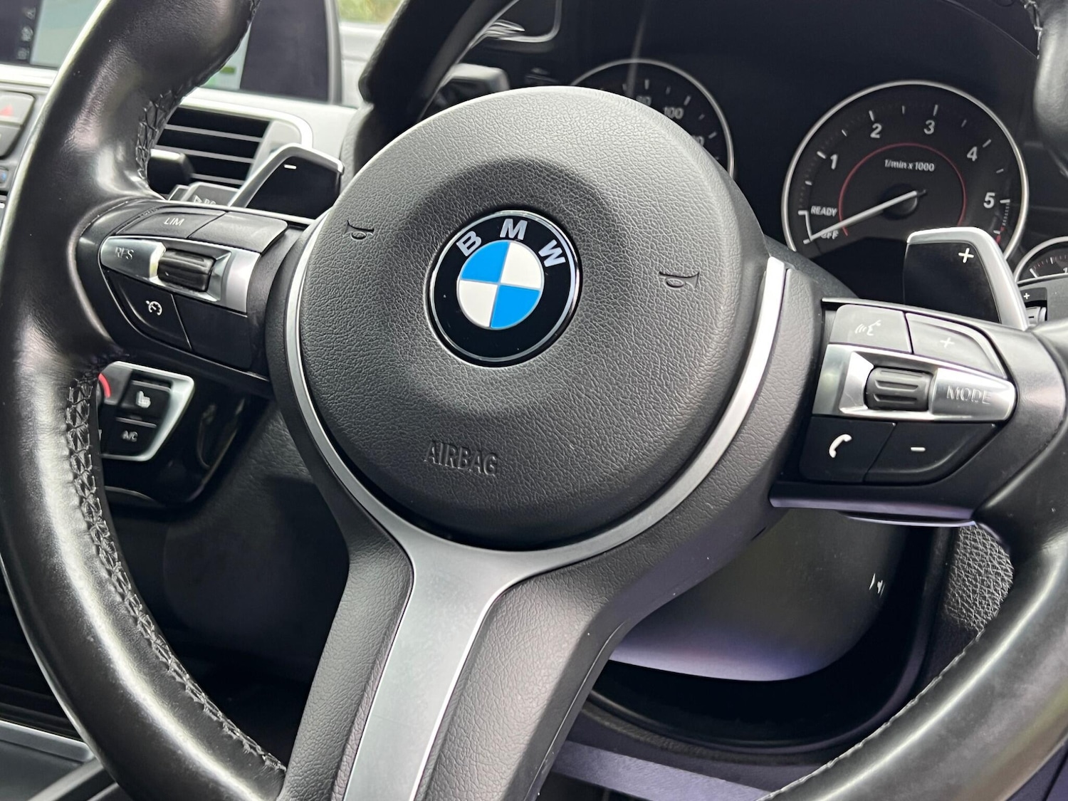 Used BMW 3 Series 2019 for sale - 77793992: Photo 44