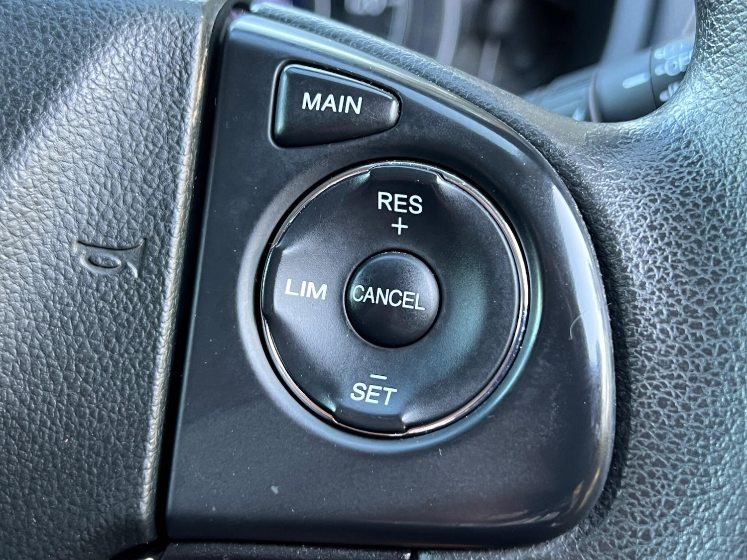 Used Honda CR-V 2017 for sale - 76953946: Photo 19