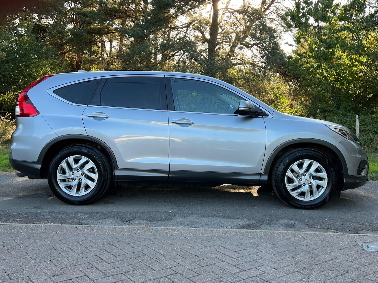 Used Honda CR-V 2017 for sale - 76953946: Photo 30