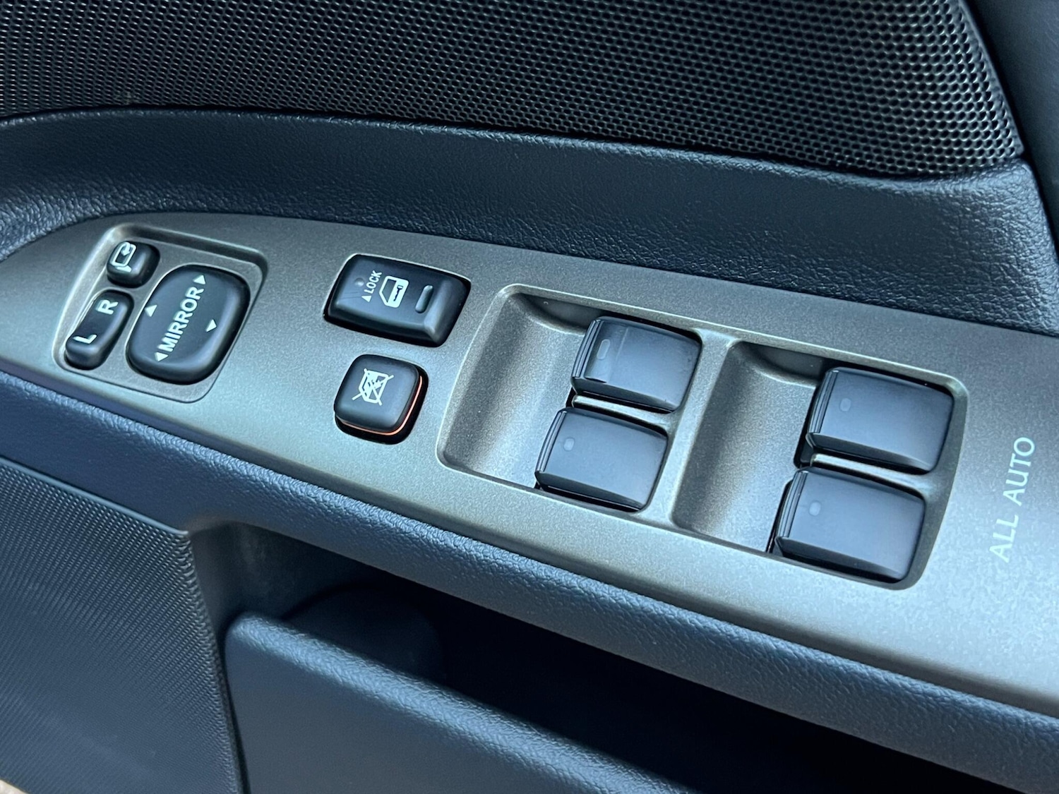 Used Lexus IS for sale - 77016897: Photo 34