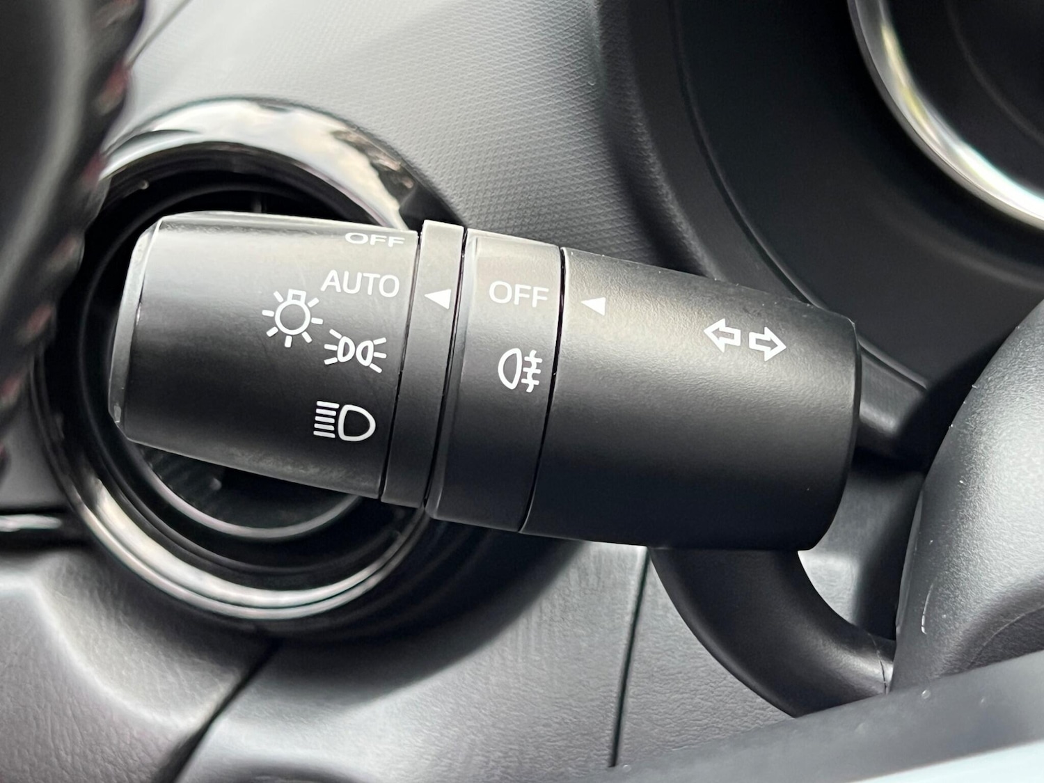 Used Mazda MX-5 2016 for sale - 76953925: Photo 45