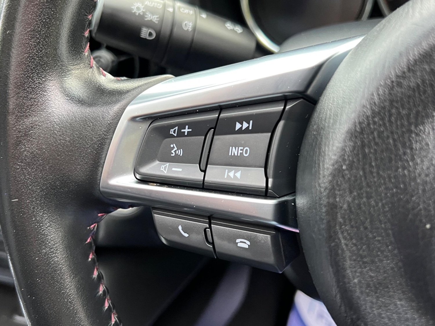 Used Mazda MX-5 2016 for sale - 76953925: Photo 46