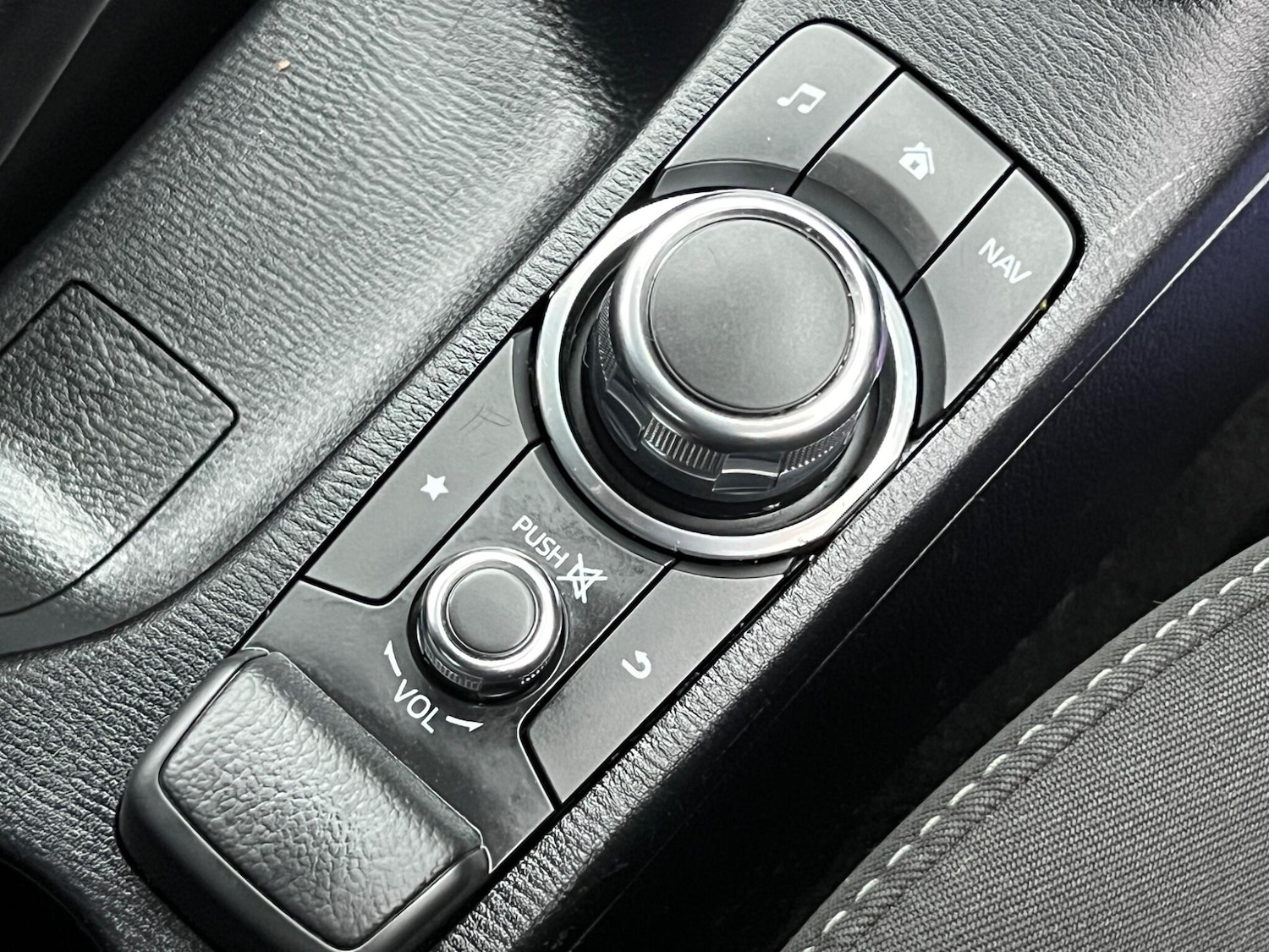 Used Mazda CX-3 2016 for sale - 77253660: Photo 32