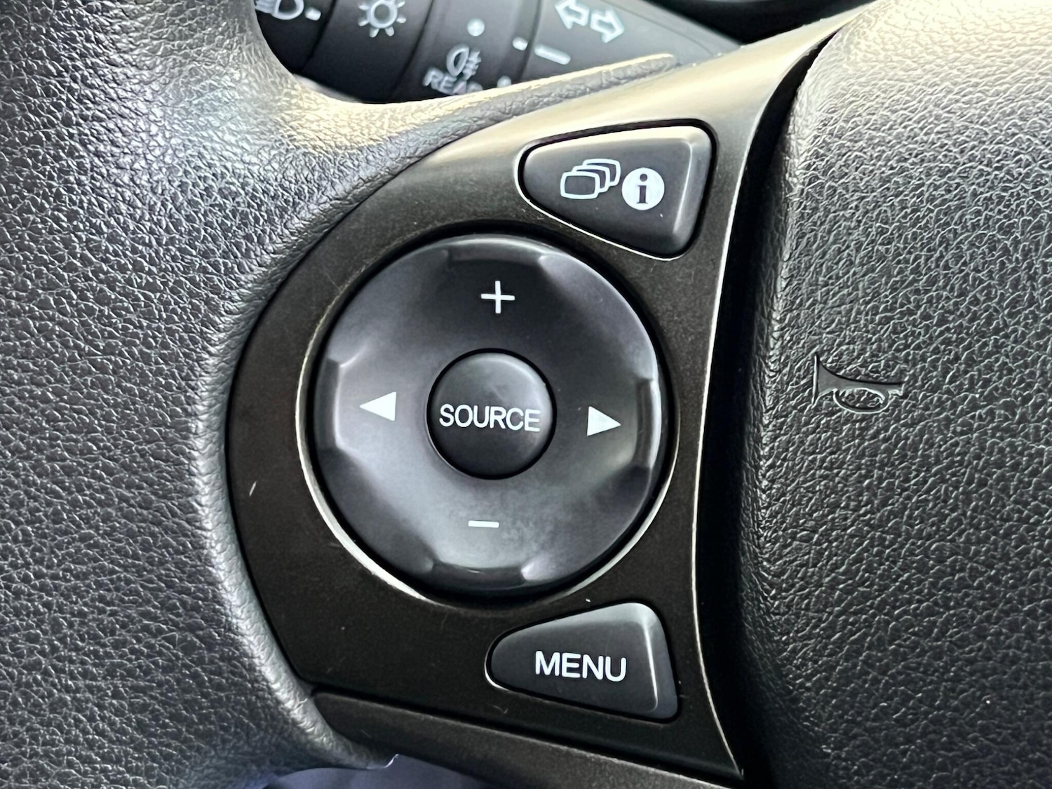 Used Honda Civic 2014 for sale - 76952803: Photo 24