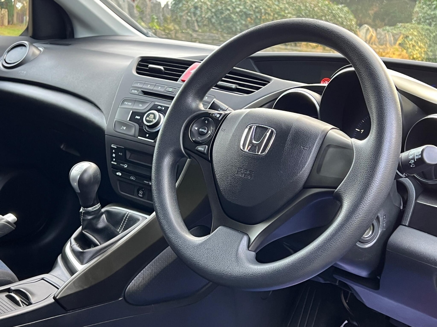Used Honda Civic 2014 for sale - 76952803: Photo 28