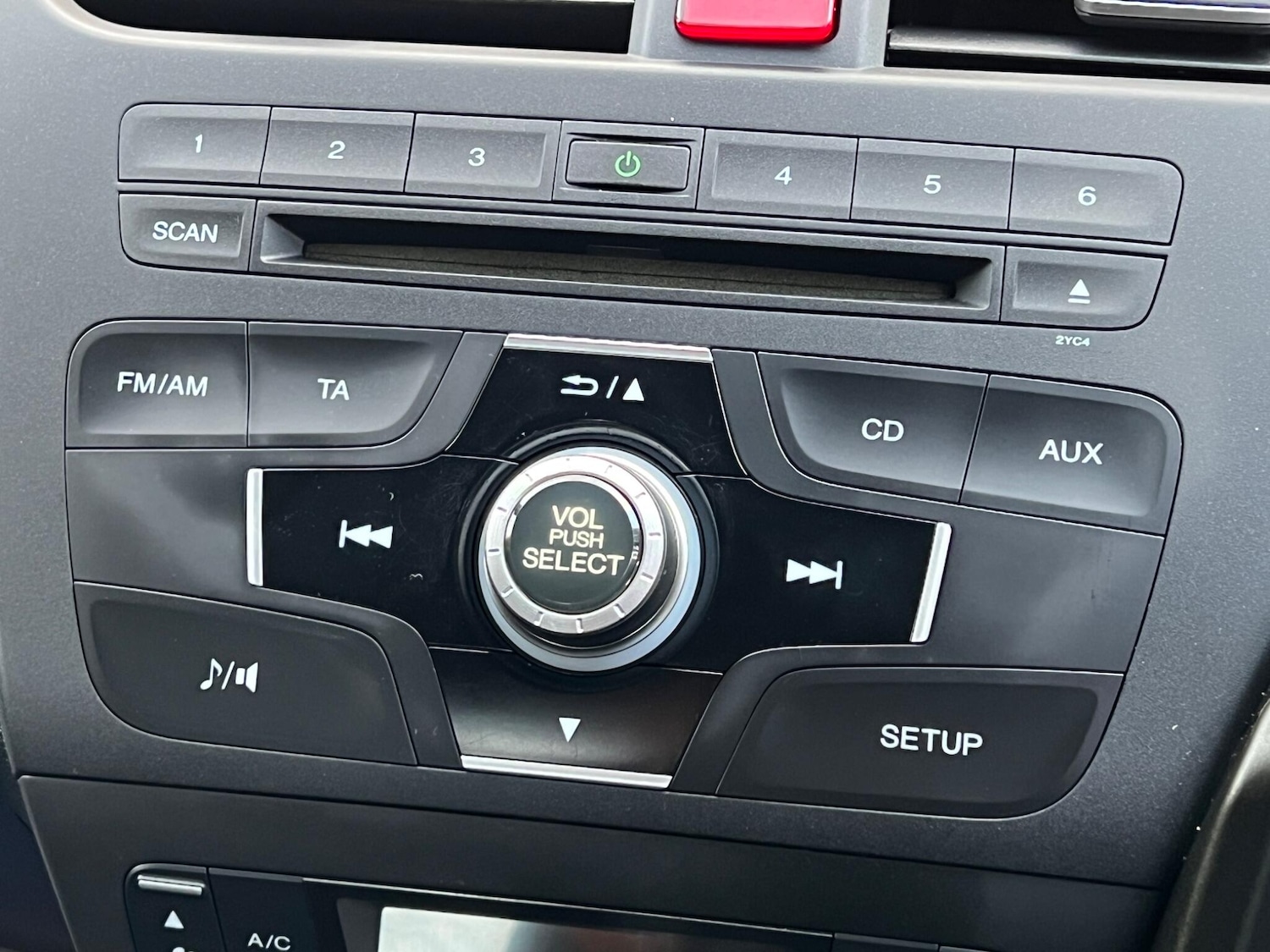 Used Honda Civic 2014 for sale - 76952803: Photo 3