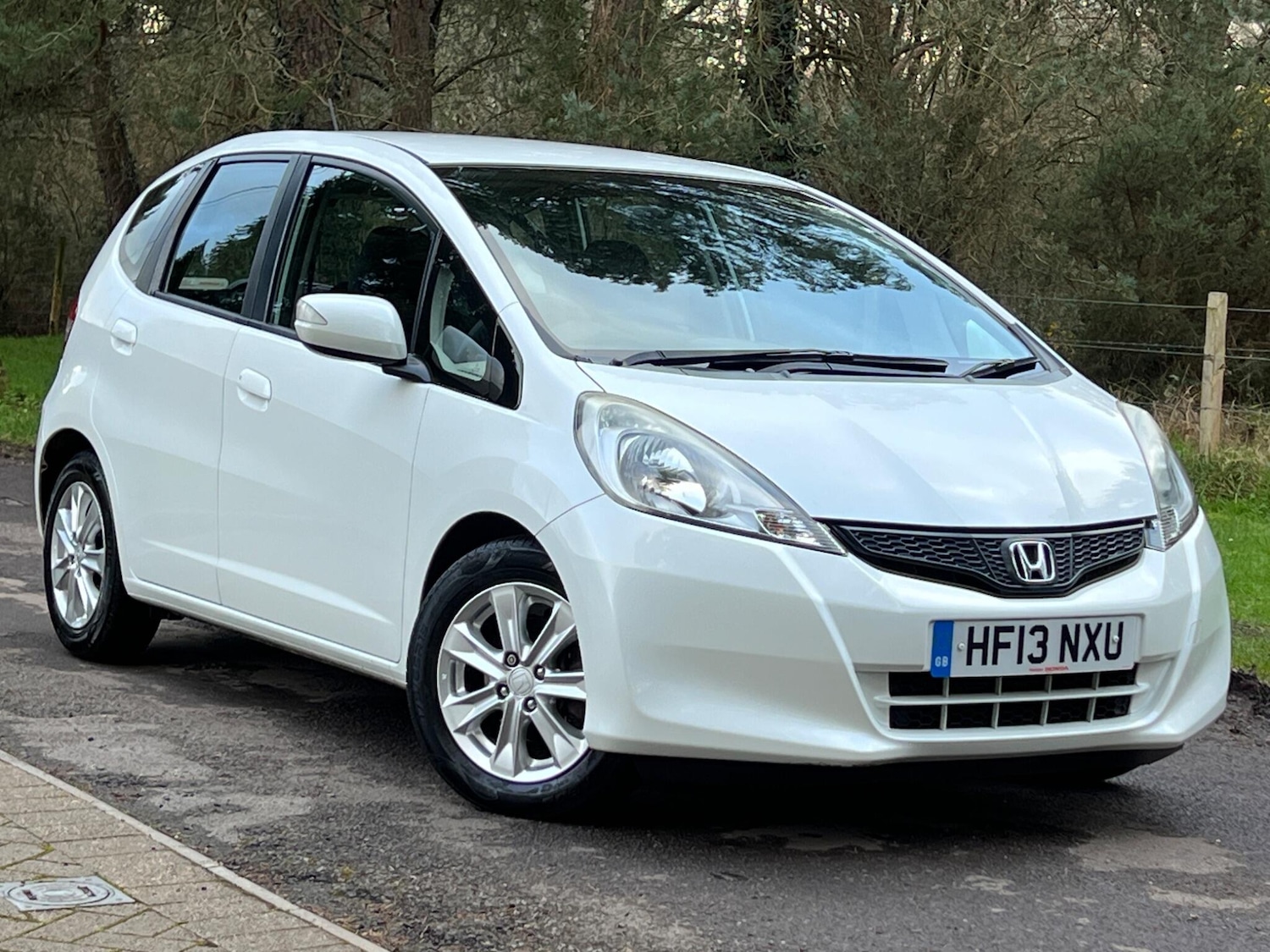 Used Honda Jazz 2013 for sale - 77573877: Photo 15