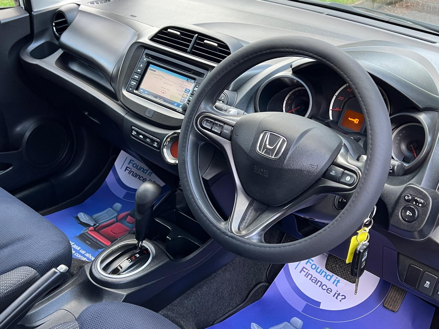 Used Honda Jazz 2013 for sale - 77573877: Photo 36