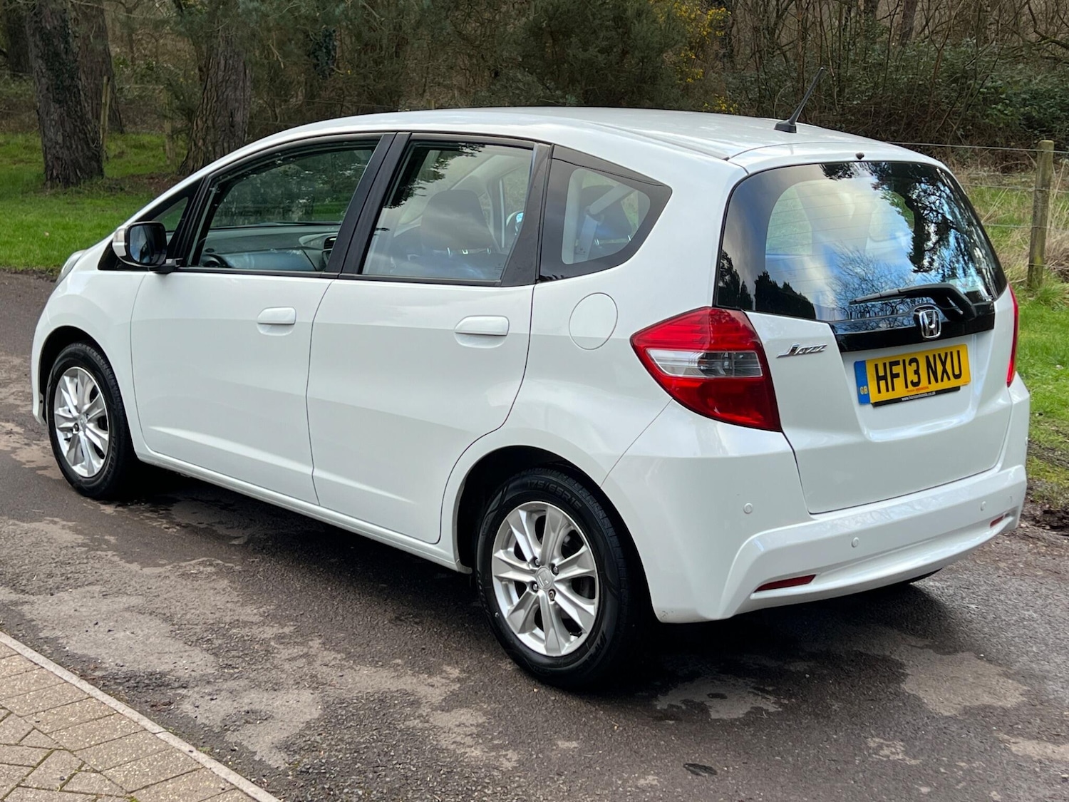 Used Honda Jazz 2013 for sale - 77573877: Photo 55