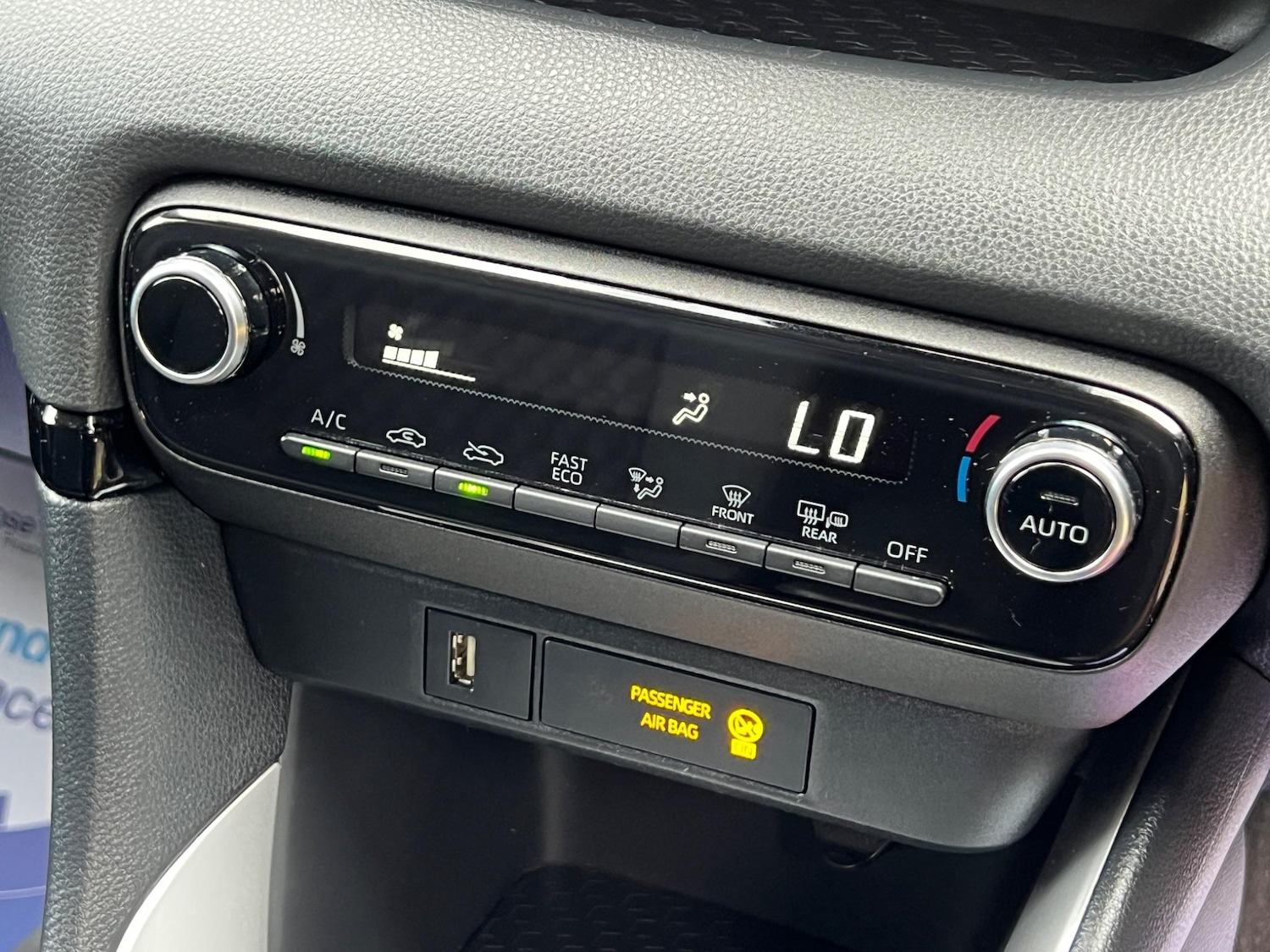 Used Toyota Yaris 2020 for sale - 76953909: Photo 24