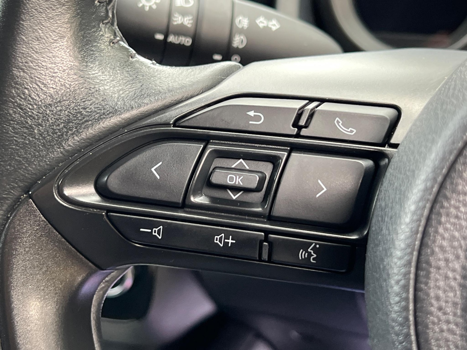 Used Toyota Yaris 2020 for sale - 76953909: Photo 29