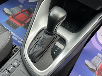 Used Toyota Yaris 2020 for sale - 76953909: Photo