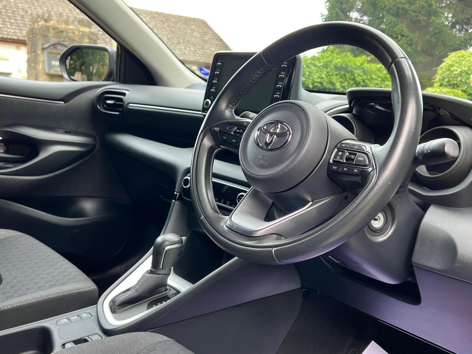 Used Toyota Yaris 2020 for sale - 76953909: Photo 33