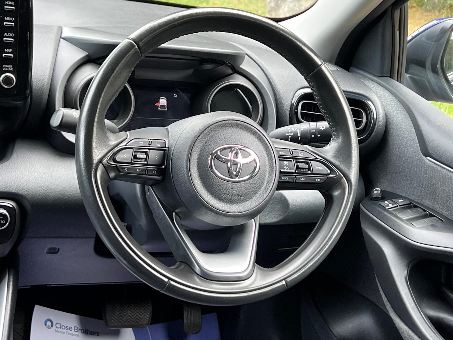 Used Toyota Yaris 2020 for sale - 76953909: Photo 35