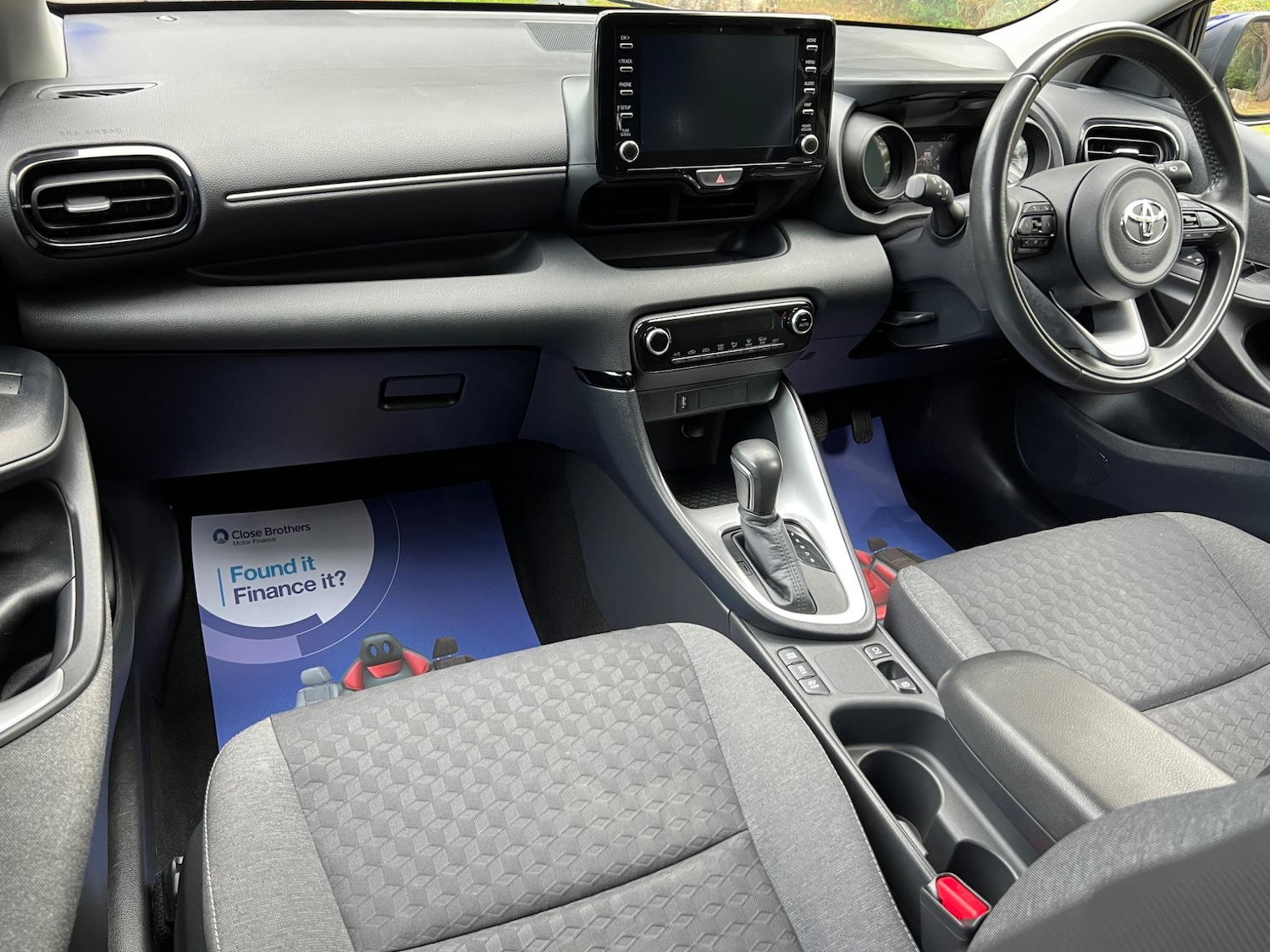 Used Toyota Yaris 2020 for sale - 76953909: Photo 38