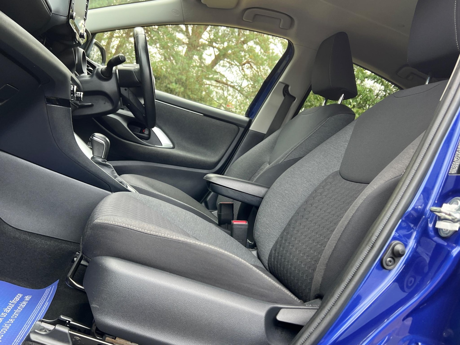 Used Toyota Yaris 2020 for sale - 76953909: Photo 42