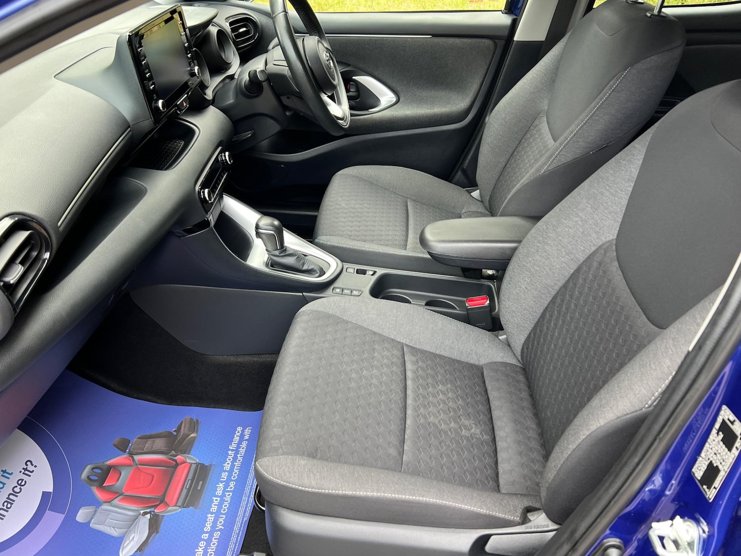 Used Toyota Yaris 2020 for sale - 76953909: Photo 44