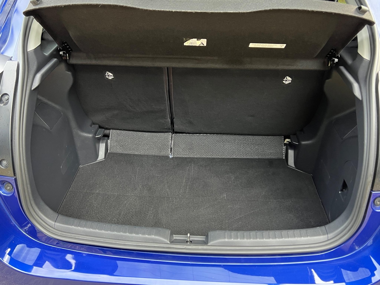 Used Toyota Yaris 2020 for sale - 76953909: Photo 53