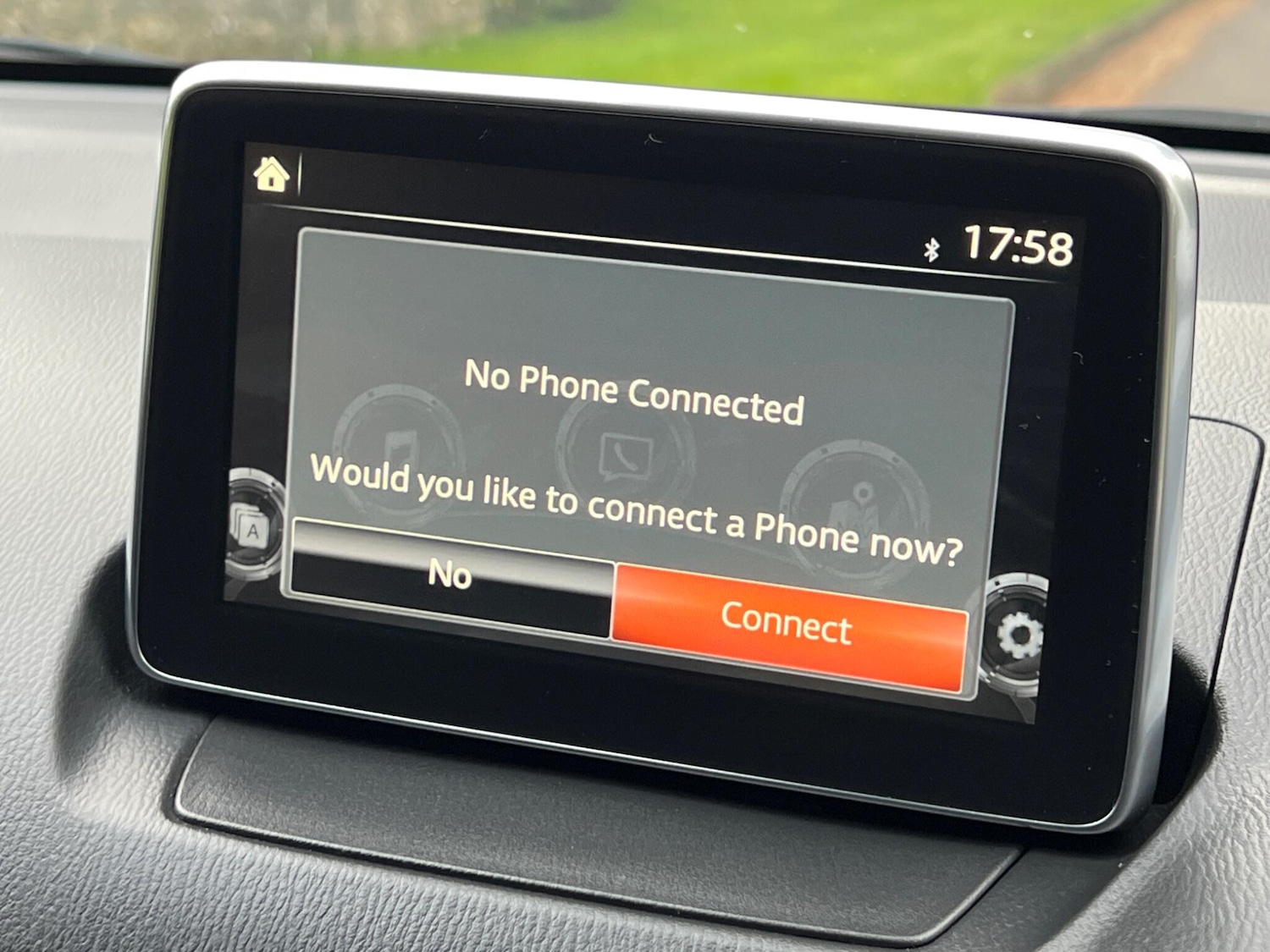 Used Mazda Mazda2 2016 for sale - 76953950: Photo 27