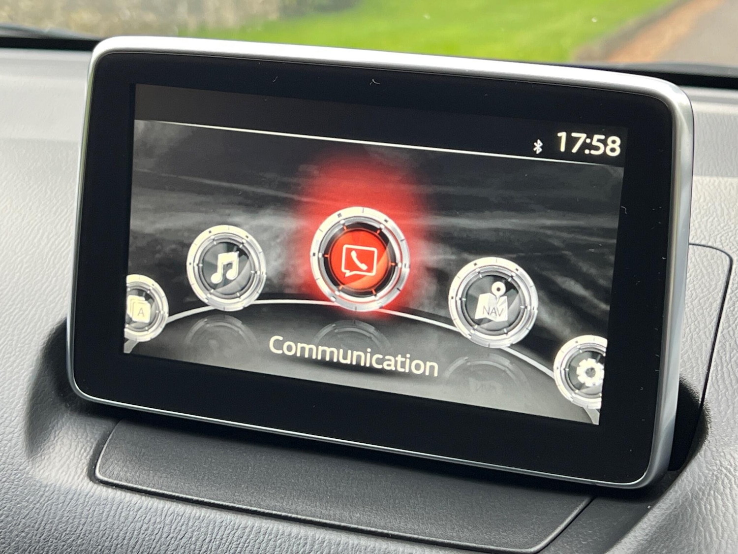 Used Mazda Mazda2 2016 for sale - 76953950: Photo 28