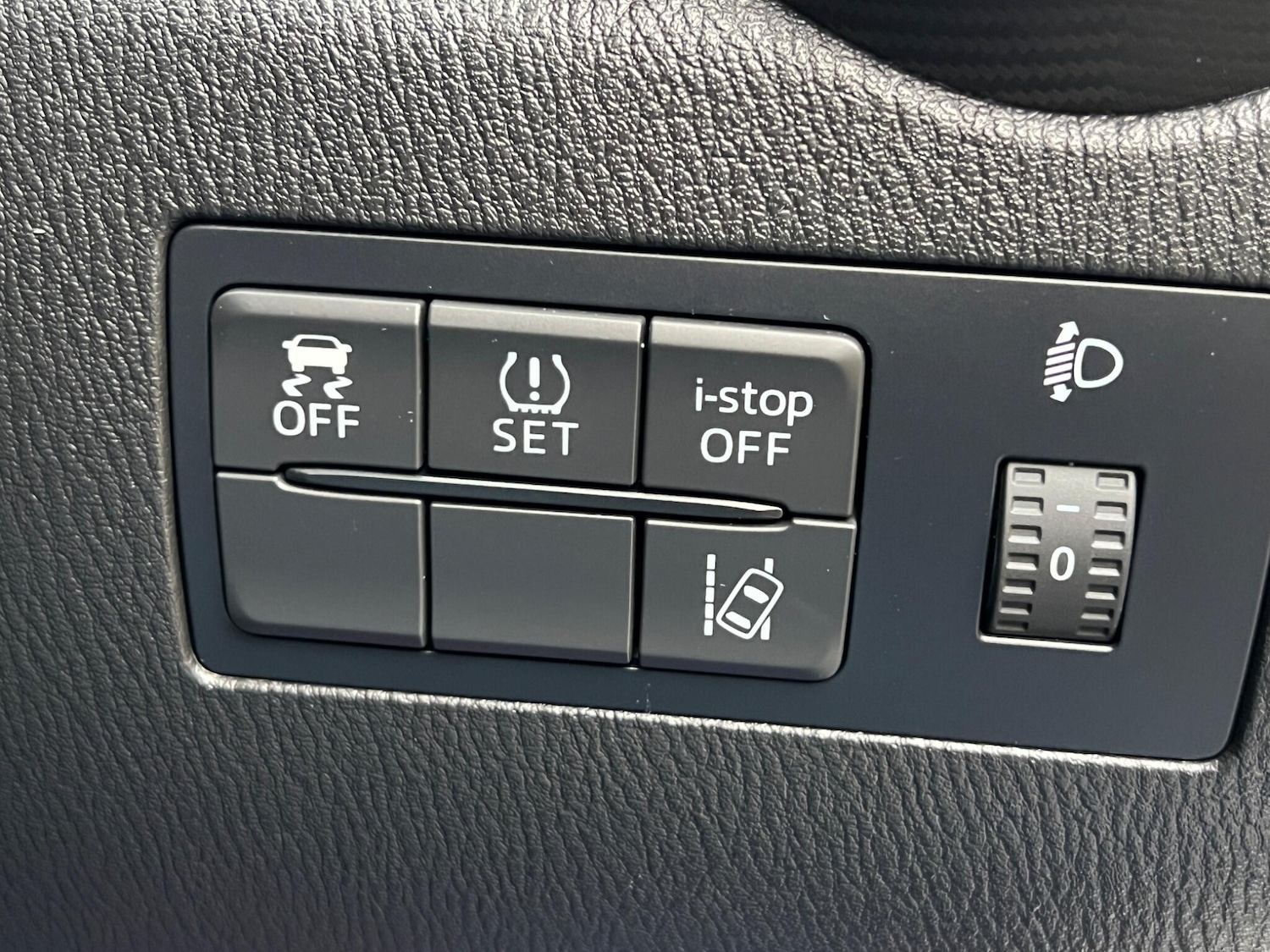 Used Mazda Mazda2 2016 for sale - 76953950: Photo 39