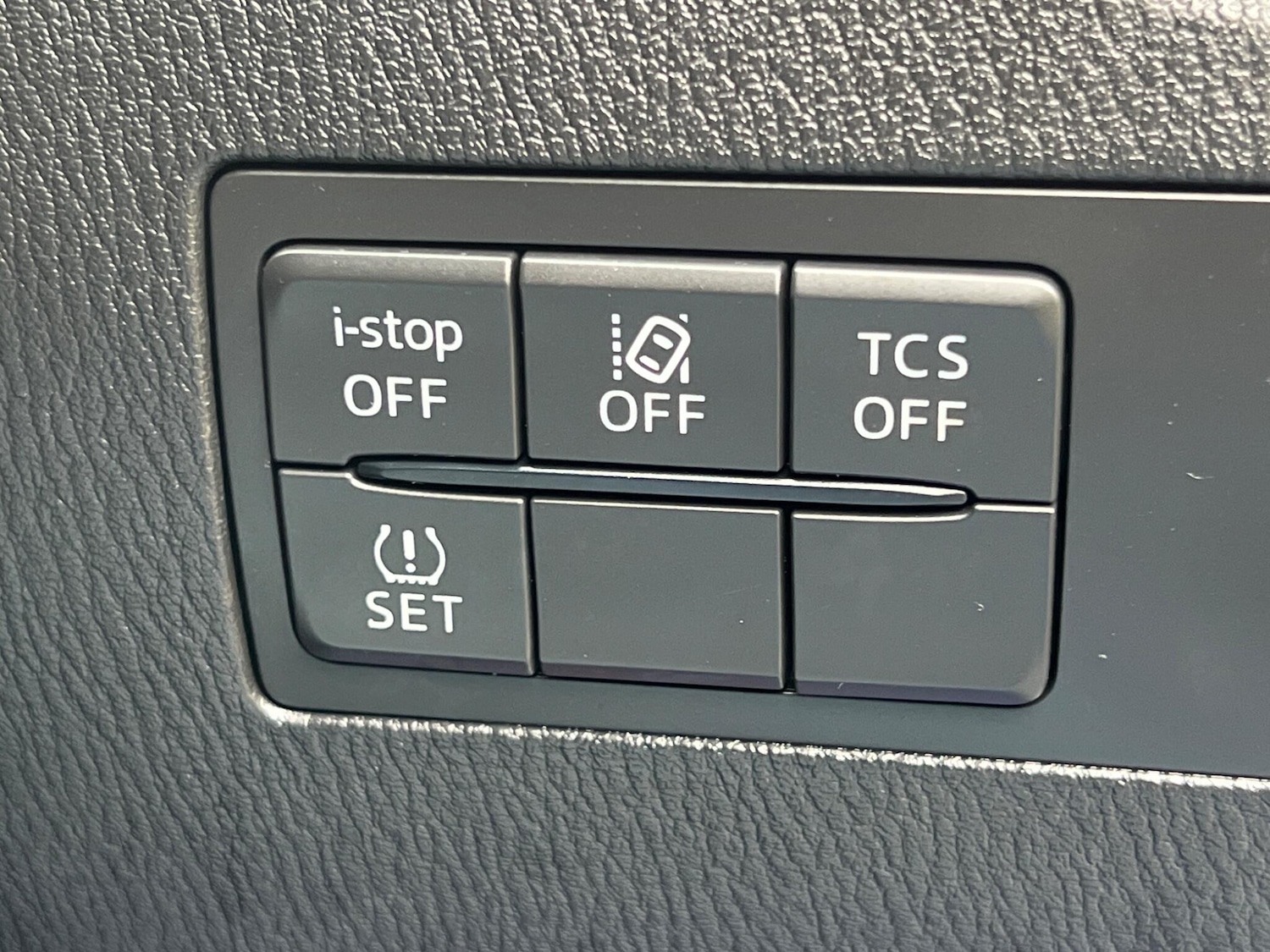 Used Mazda CX-3 2017 for sale - 76953932: Photo 37