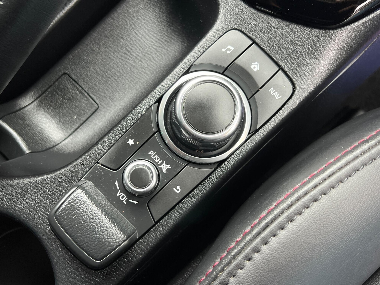 Used Mazda CX-3 2017 for sale - 76953932: Photo 40