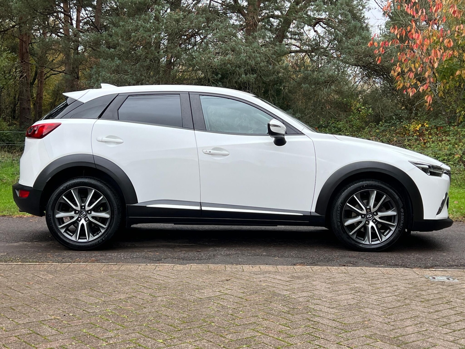 Used Mazda CX-3 2017 for sale - 76953932: Photo 6