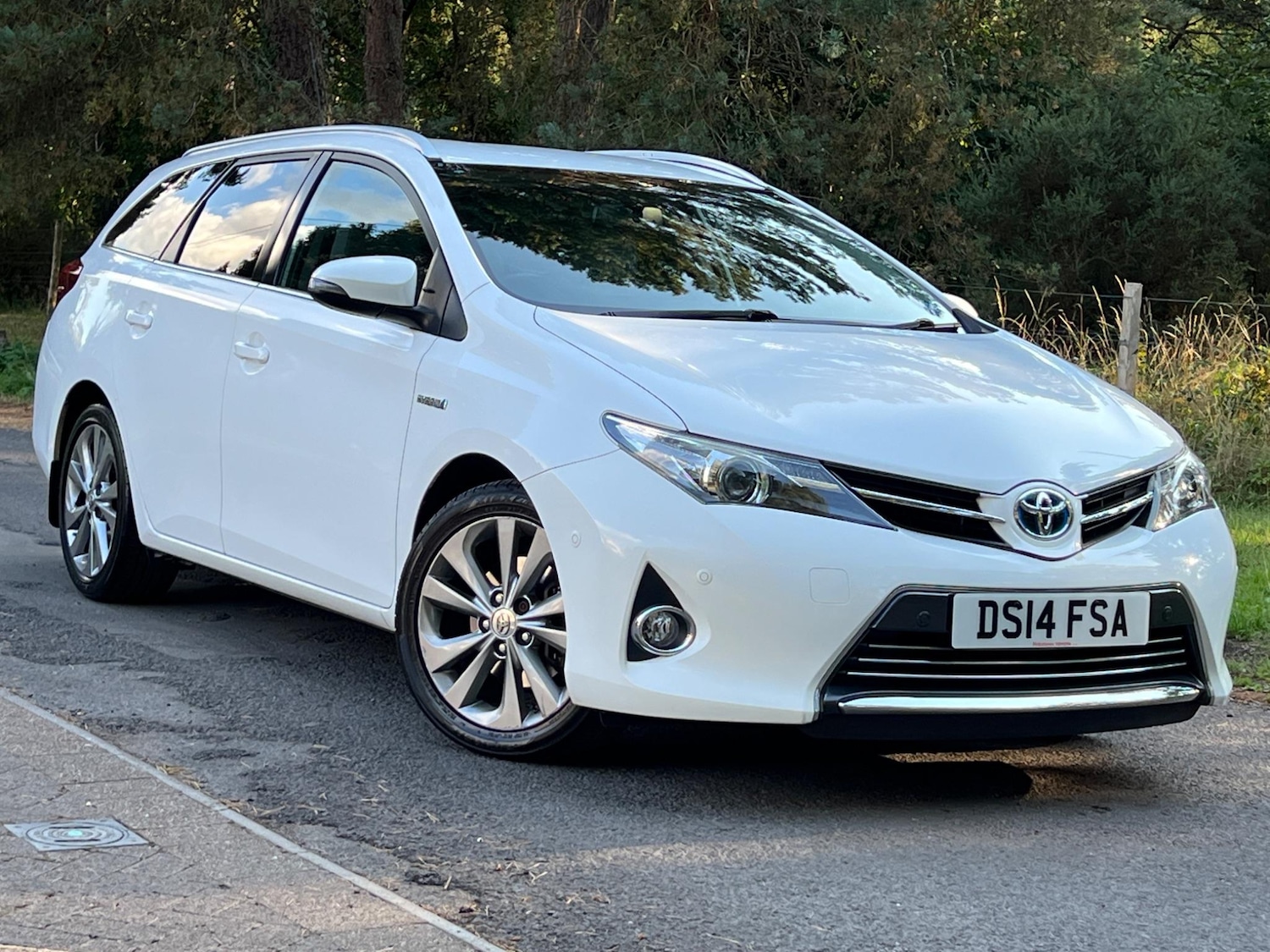 Used Toyota Auris 2014 for sale - 76953915: Photo 14