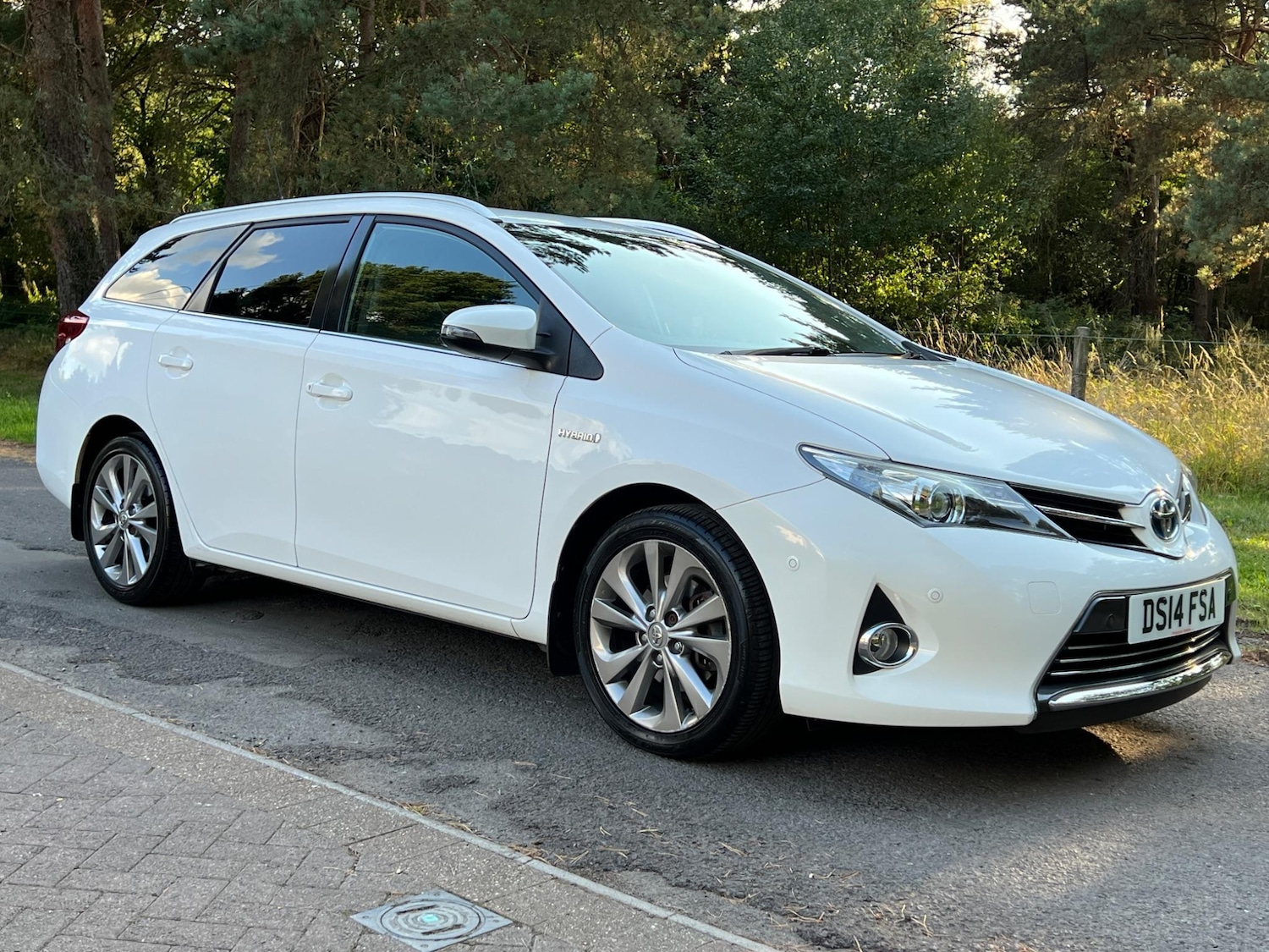 Used Toyota Auris 2014 for sale - 76953915: Photo 17