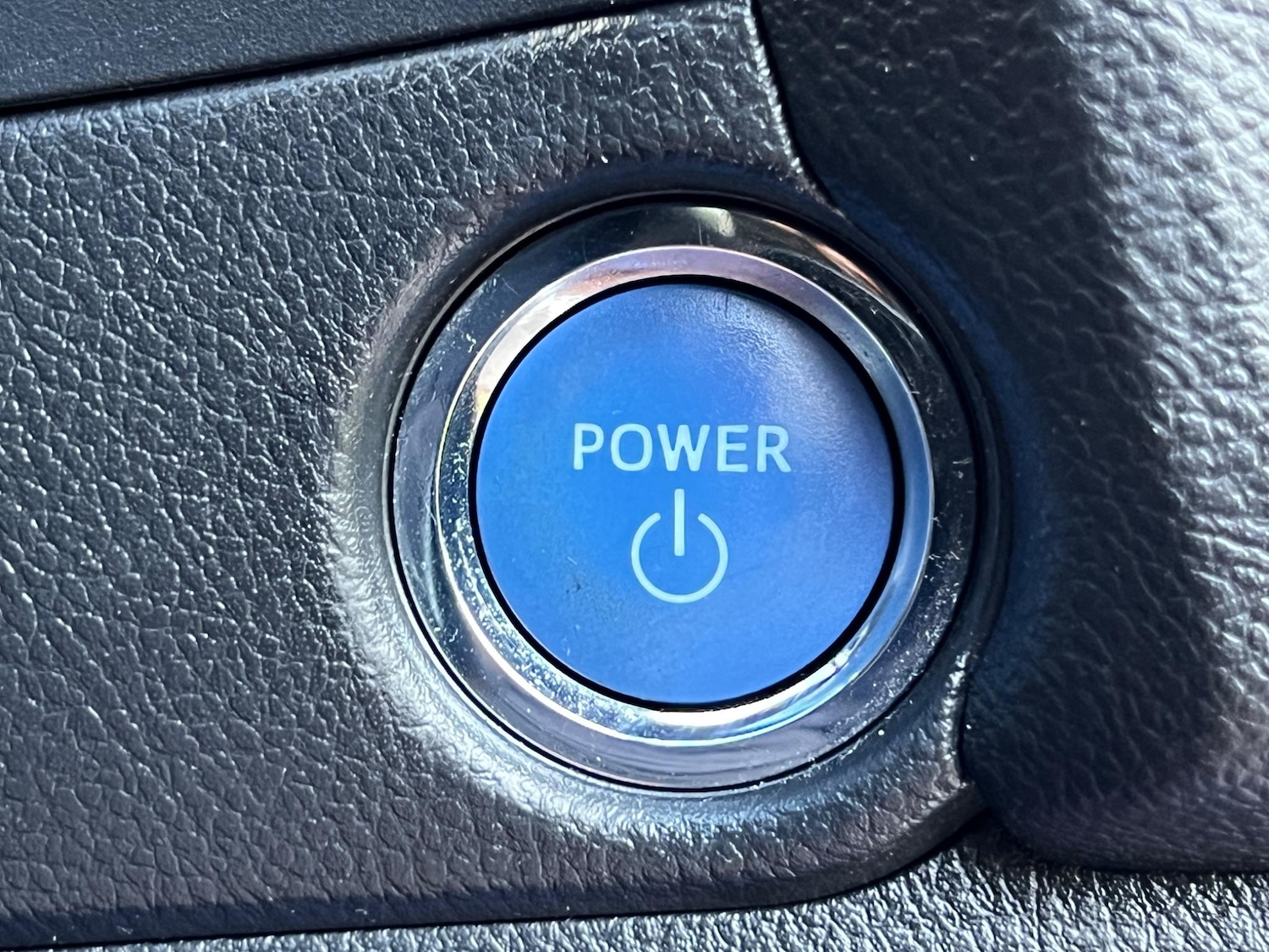 Used Toyota Auris 2014 for sale - 76953915: Photo 30