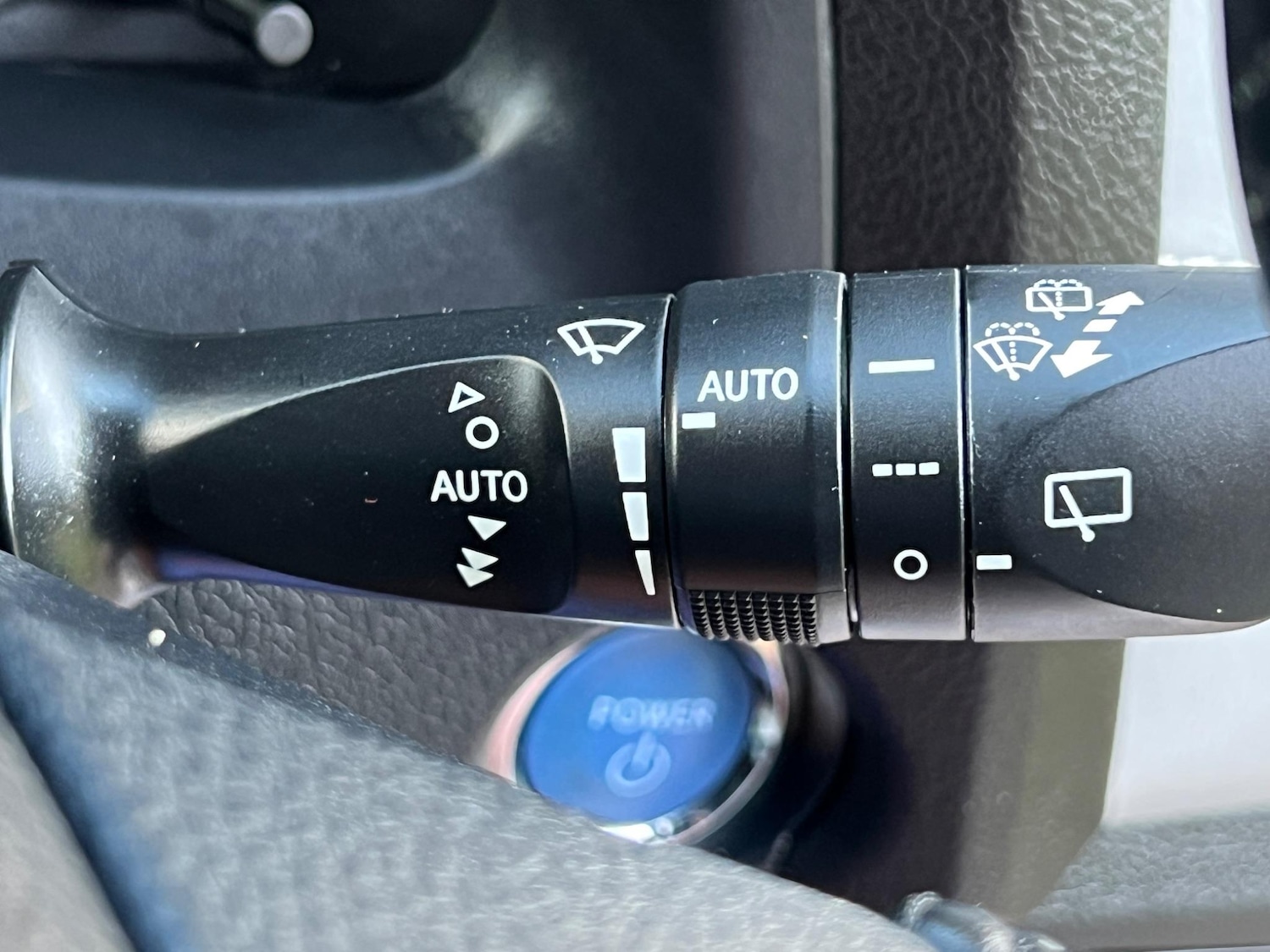 Used Toyota Auris 2014 for sale - 76953915: Photo 31