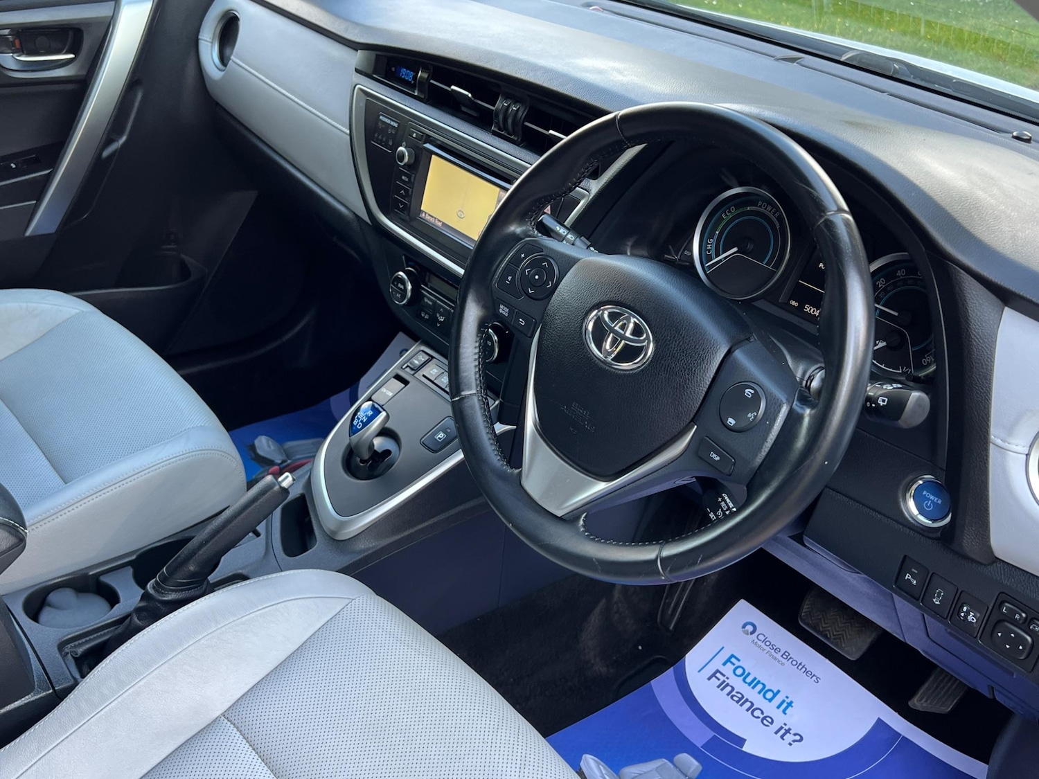 Used Toyota Auris 2014 for sale - 76953915: Photo 40