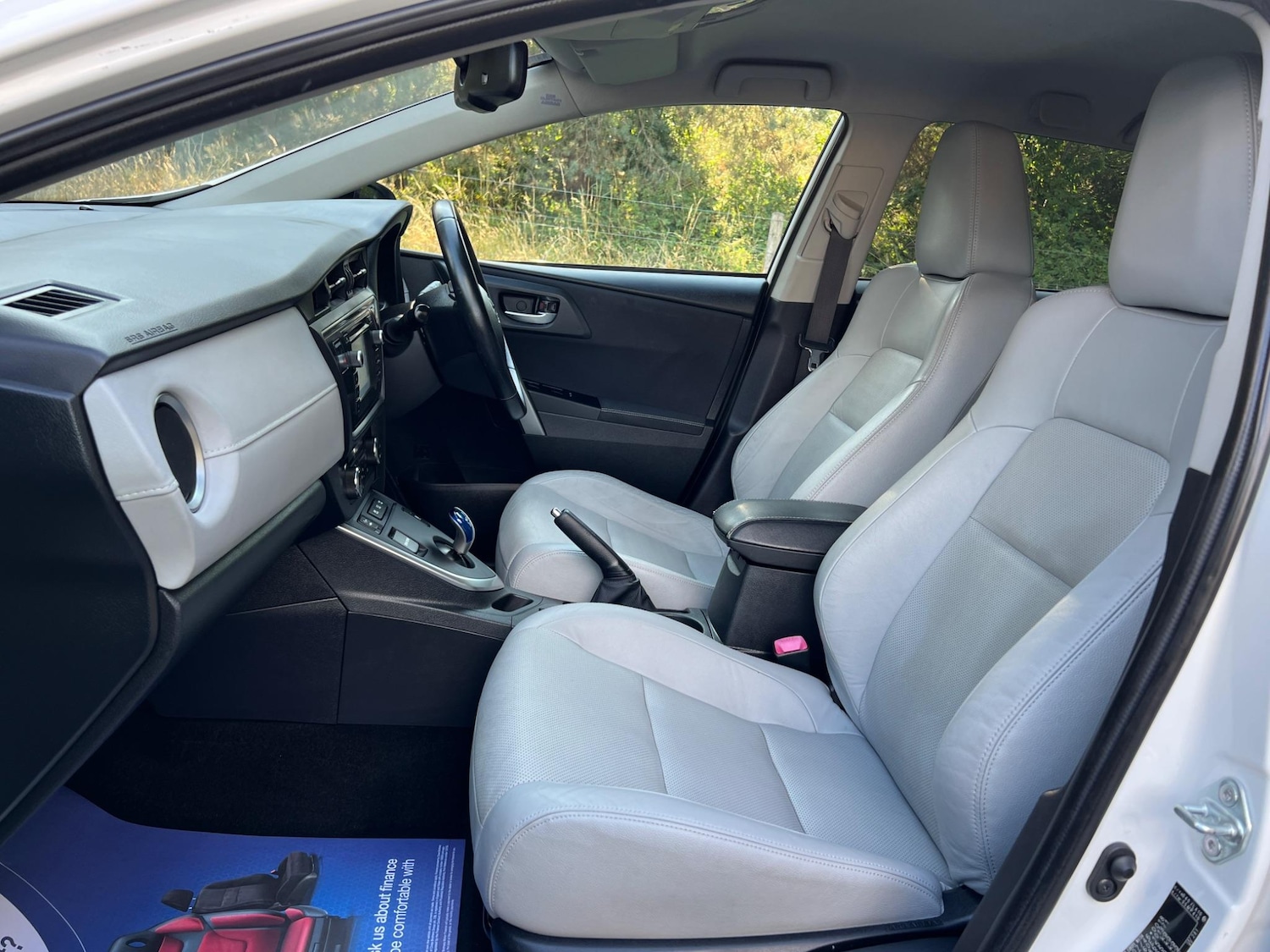 Used Toyota Auris 2014 for sale - 76953915: Photo 47