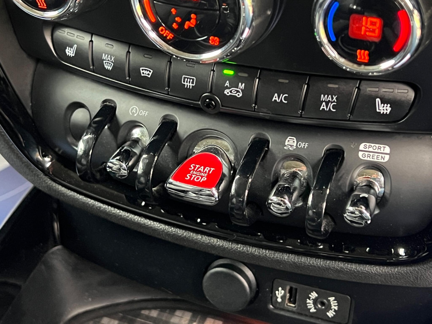 Used MINI Clubman 2017 for sale - 76953931: Photo 31