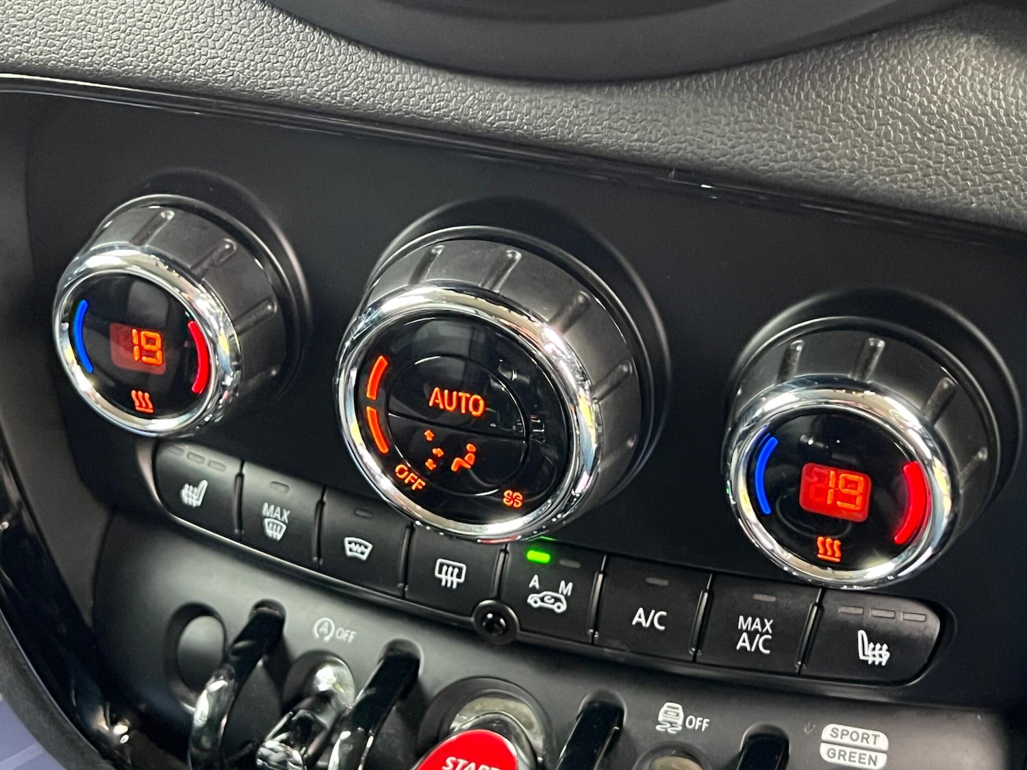 Used MINI Clubman 2017 for sale - 76953931: Photo 32