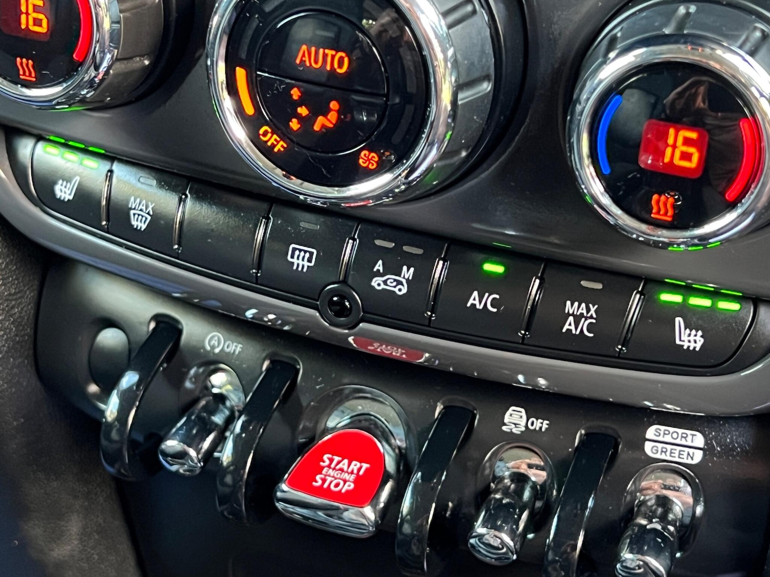 Used MINI Countryman 2018 for sale - 76953921: Photo 2