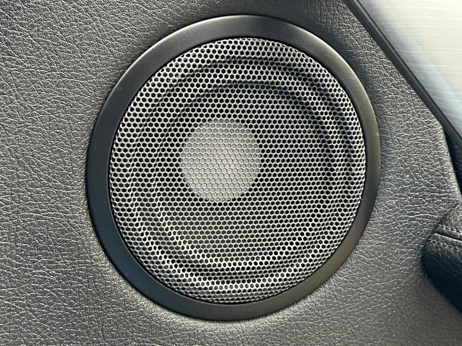 Used BMW 3 Series 2016 for sale - 78115978: Photo 44