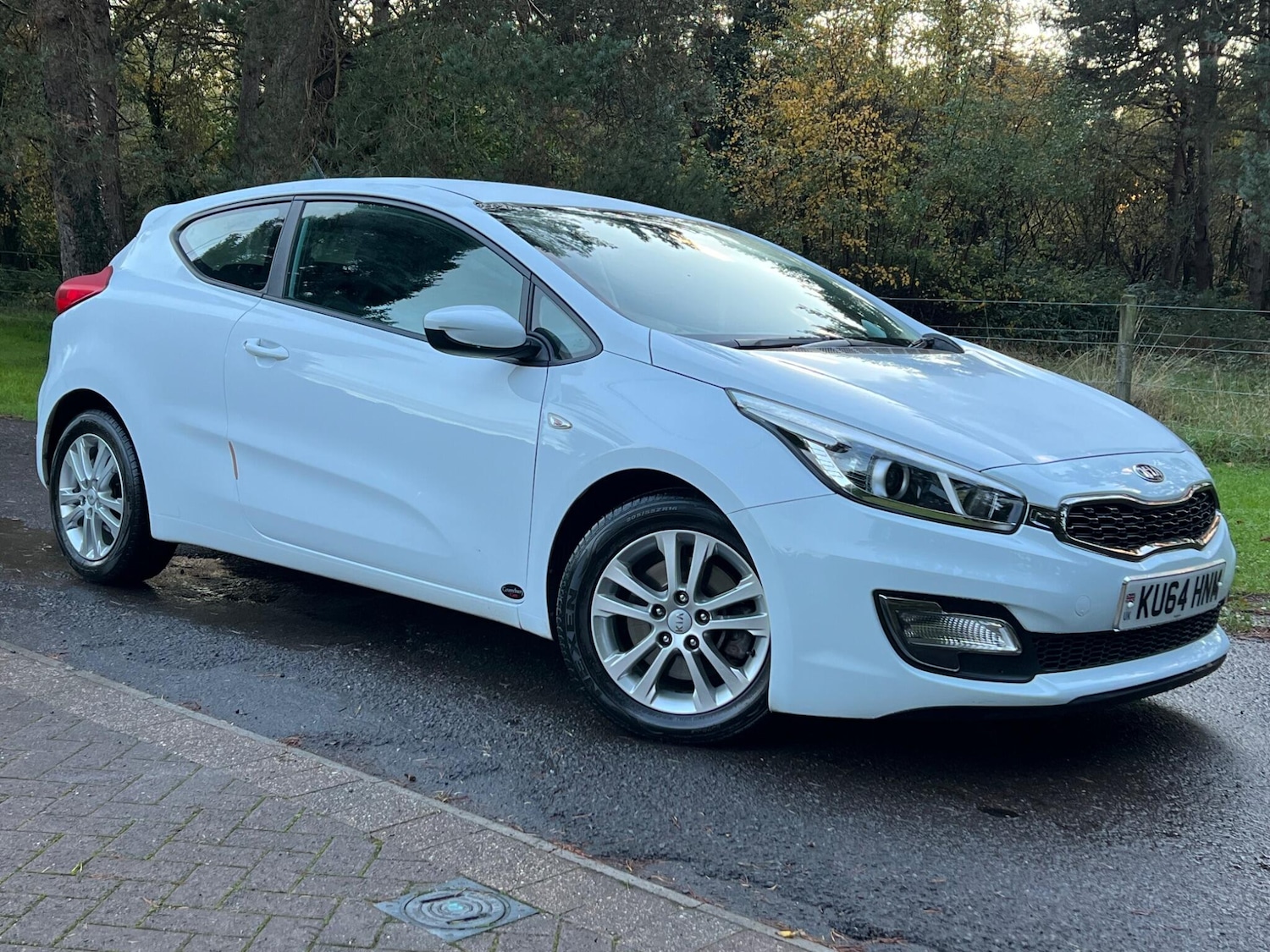 Used Kia Pro Ceed 2015 for sale - 76953943: Photo 30