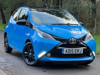 2015 (15) - 1.0 VVT-i X-Cite 2 5dr