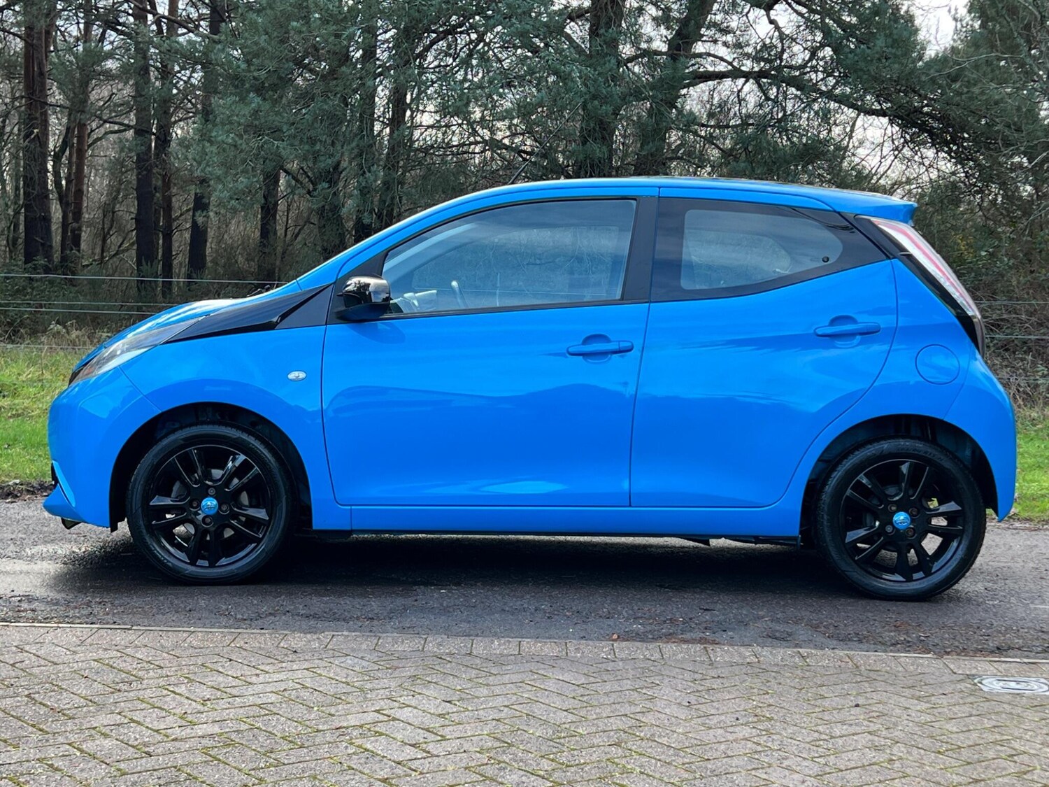 Used Toyota AYGO 2015 for sale - 77427708: Photo 49