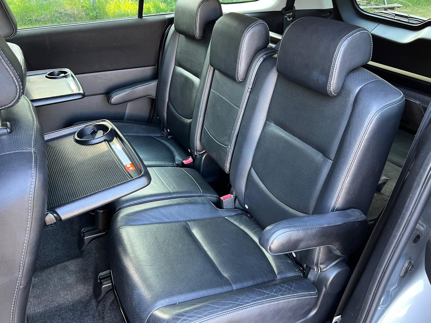 Used Mazda Mazda5 2010 for sale - 77427685: Photo 2