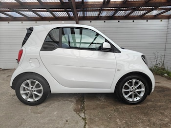 Used smart fortwo 2018 for sale - 79177889: Photo