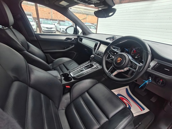 Used Porsche Macan 2014 for sale - 75801673: Photo 33