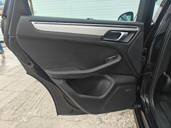 Used Porsche Macan 2014 for sale - 75801673: Photo 44