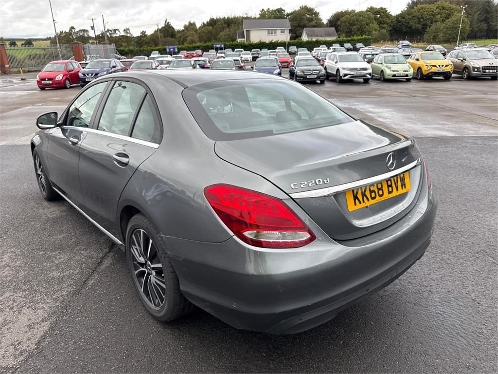 Used Mercedes-Benz C-Class 2019 for sale - 76048130: Photo 7