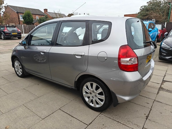 Used Honda Jazz 2006 for sale - 76304304: Photo 14